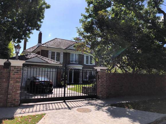 7 Huntingfield Road, Toorak