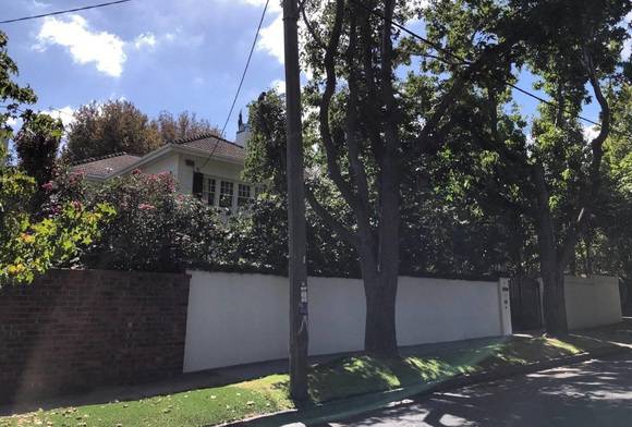 7 Stradbroke Avenue, Toorak