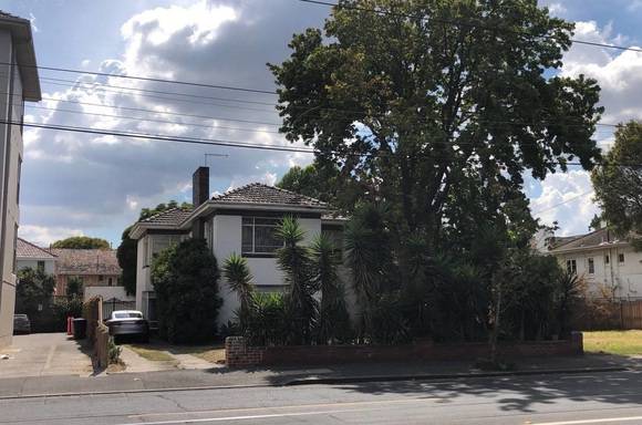 569 Toorak Road, Toorak