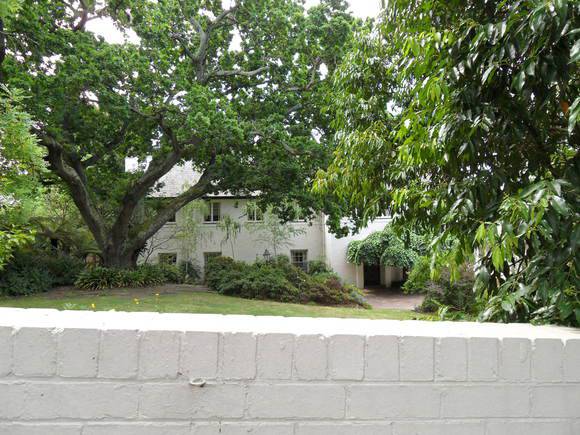 Silver Birches, 129-131 Yarrbat Avenue Balwyn