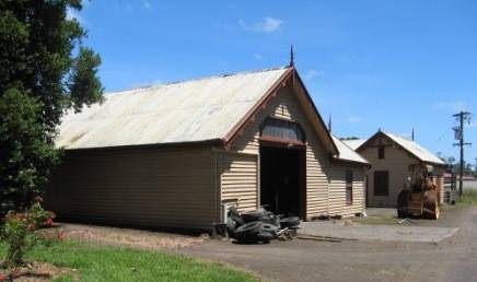 2013 stables  coach hosue and dairy