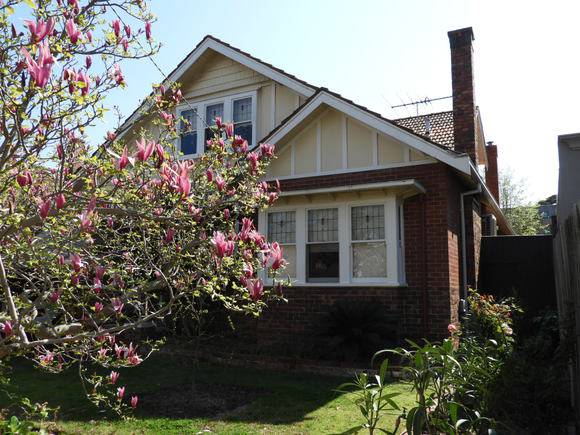 5 Angle Road, Deepdene