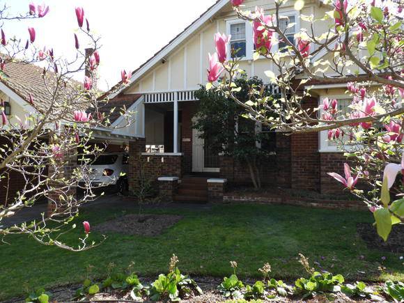 5 Angle Road, Deepdene