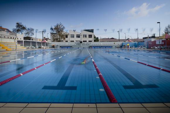 Aqua Profunda Sign, Fitzroy Pool | Hin Lim Photography |  2021 HIN LIM AIPP