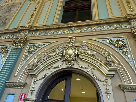 2023. Details of plaster modelling to main hall, undertaken by Otto Waschatz. 