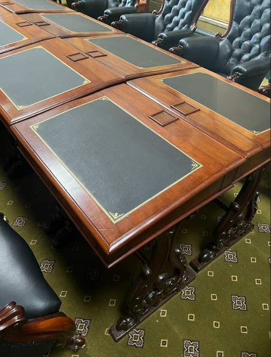 2023. inventory item no. 2, councillor's desks (8)