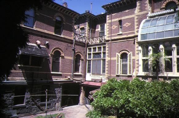 ripponlea elsternwick service wing & yard nov1984