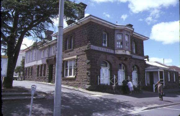 1 ararat post office front view nov1985