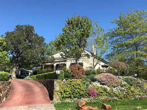 HO439 - 16 Crestway  Lilydale - Willowbank