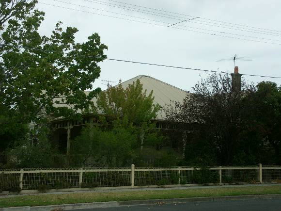 2 Peary Street, Belmont