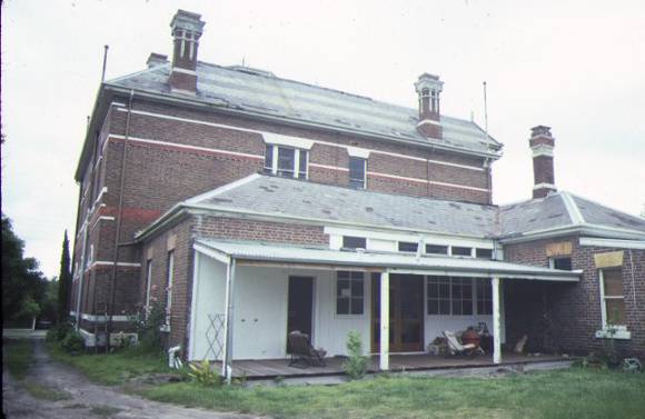 kiora south road brighton rear view nov1985