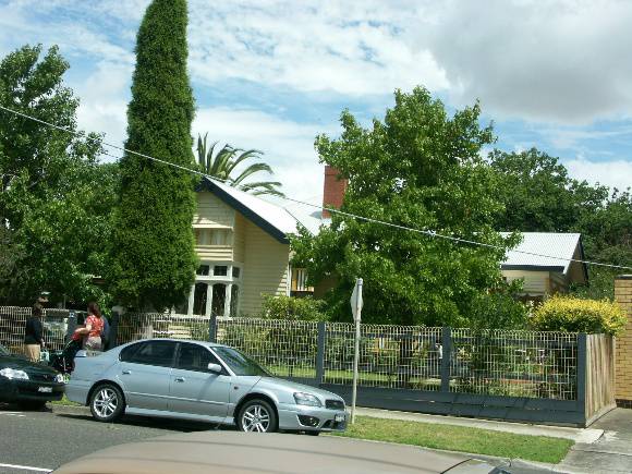 32 Thomson street, Belmont