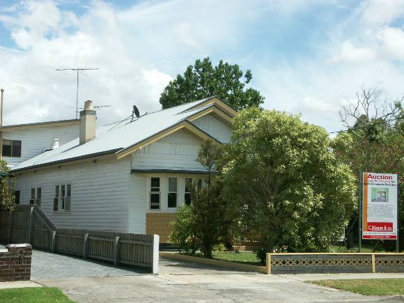 36 Thomson Street, Belmont