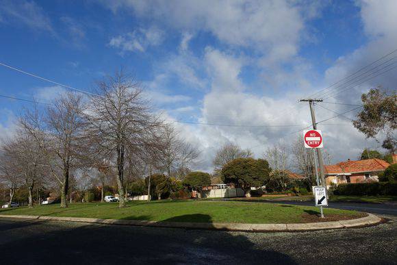 HO169 Waller Estate - View of reserve in Waller Avenue