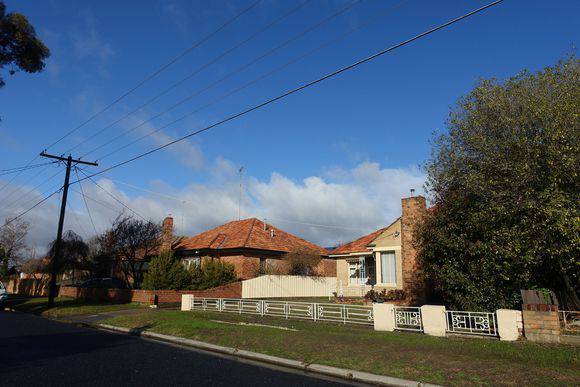 HO169 Waller Estate - Muir Crescent