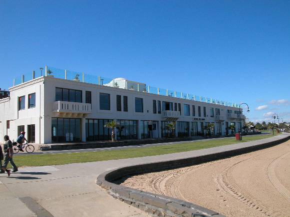St Kilda Baths Port Melbourne April 2003 001