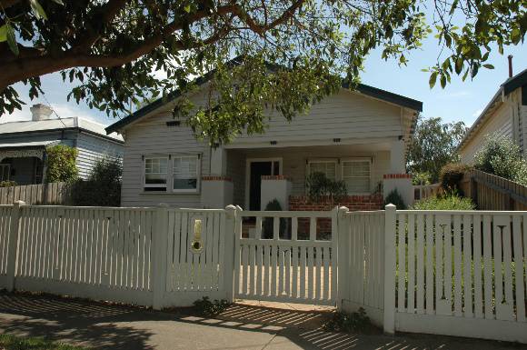 26 Seaview Parade, Belmont