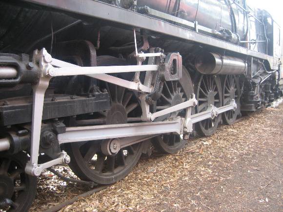 Heavy Harry_Loco H220_ARHS Museum Newport_2 May 2007_Gearing