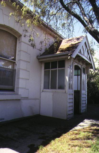 former shearers arms hotel aberdeen street geelong street front entrance
