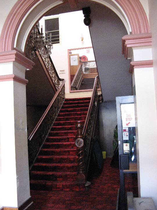 Bull & Mouth_Maryborough_staircase_KJ_8 Nov 07