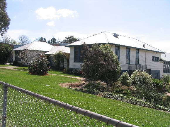 Leongatha Secondary College_1934 building_24/10/2007