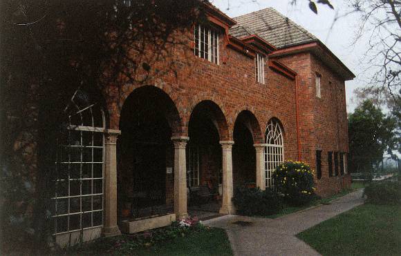 7 Amberley Way