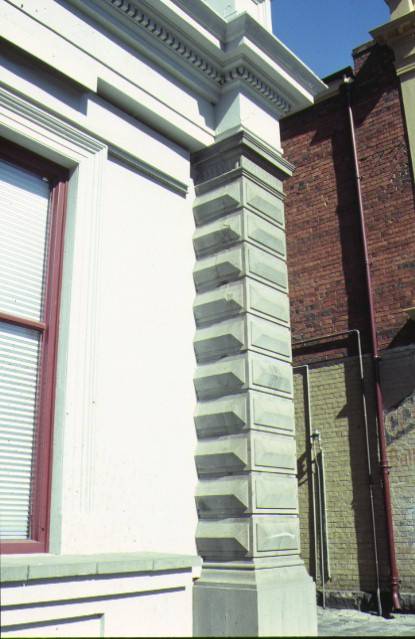 fine art gallery ballarat pillar detail