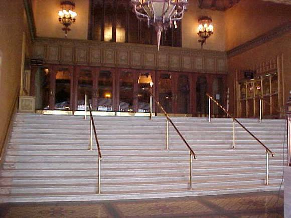regent theatre collins street entrance steps jul1999