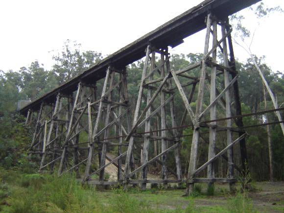 General view of bridge, May 2007.