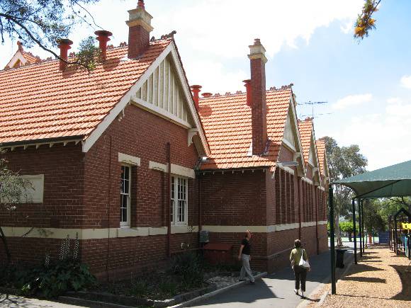 Glenferrie PS_Infants school exterior_27 Oct 07 
