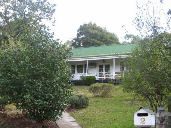 22657 Cottage - 2 Russell Road, Warrandyte (2)