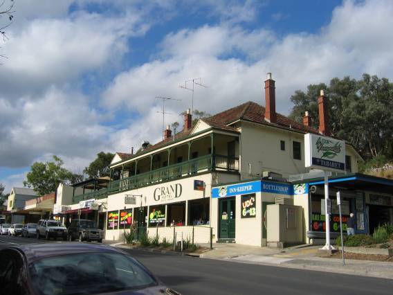 22694 Grand Hotel - Yarra Street, Warrandyte (2) 