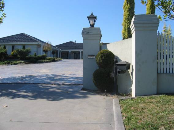 22962 House - 8 Monckton Road, Templestowe