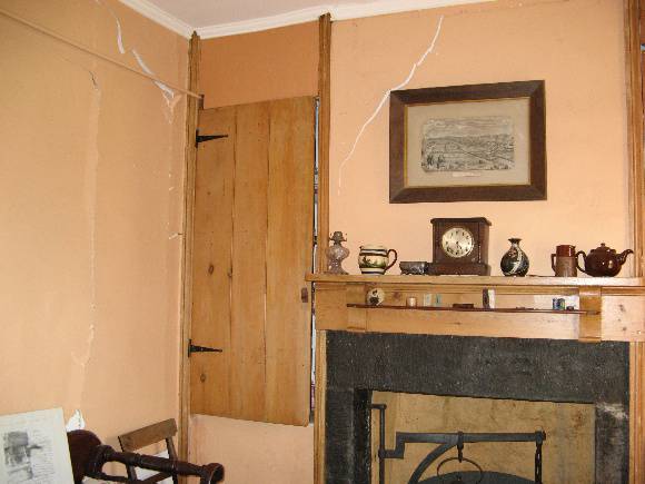 Interior - northwest room.  Aug 2007.
