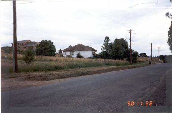 22721 South Warrandyte Hall - 66 Hall Road , Warrandyte South (2)