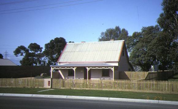 1 german cottage torquay road grovedale front view sep1991