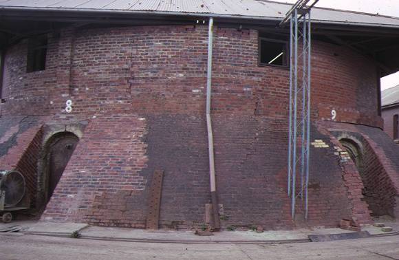 former standard brickworks federation street box hill end view kiln dec1987