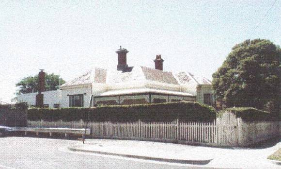 9 Vickery Street Bentleigh, August 2000