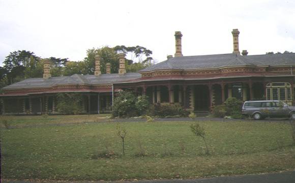 1 st albans homestead whittington front view apr1997