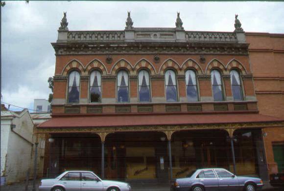 h00043  313 drummond street carlton exterior view