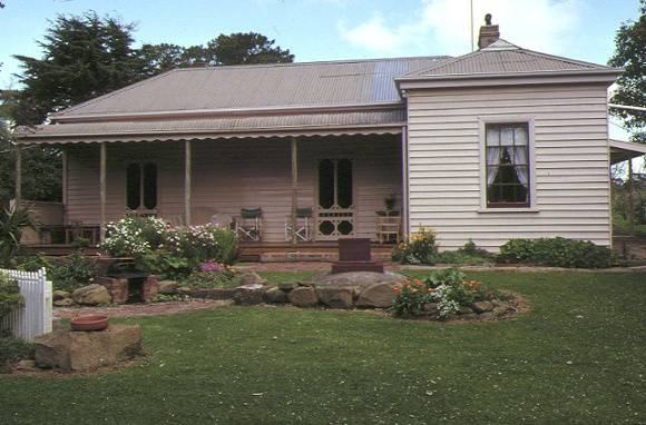 neuchatel merrawarp road ceres weatherboard house