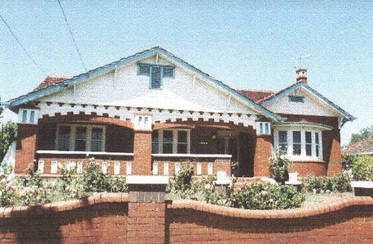 118 Jasper Rd Bentleigh, August 2000