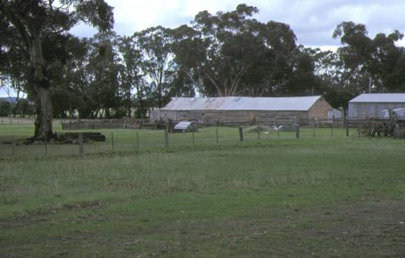1 glenalbyn grange inglewood sheds & paddock