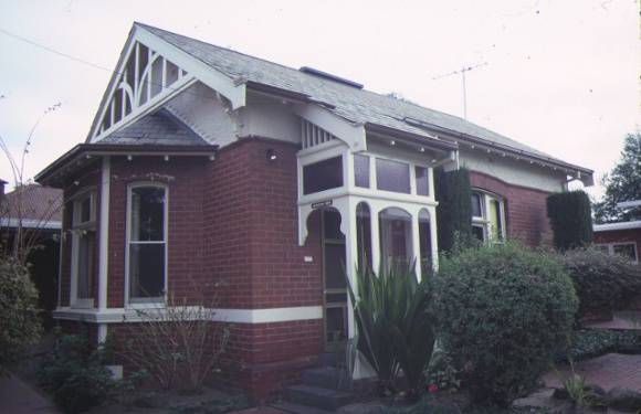immigration reception centre hawthorn side view