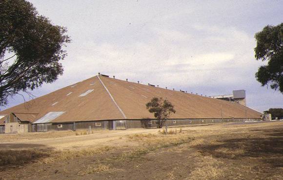 murtoa grain store wimmera hwy murtoa site view
