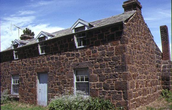 1 cameron hill bannockburn front view
