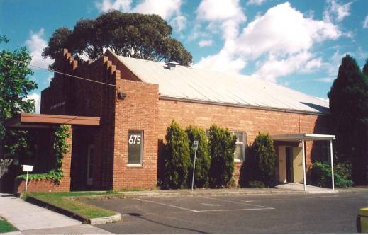 675 Centre Rd Bentleigh, August 2000