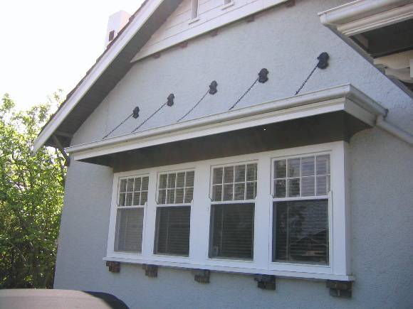 16 Spencer Street: Window and Hood Detail