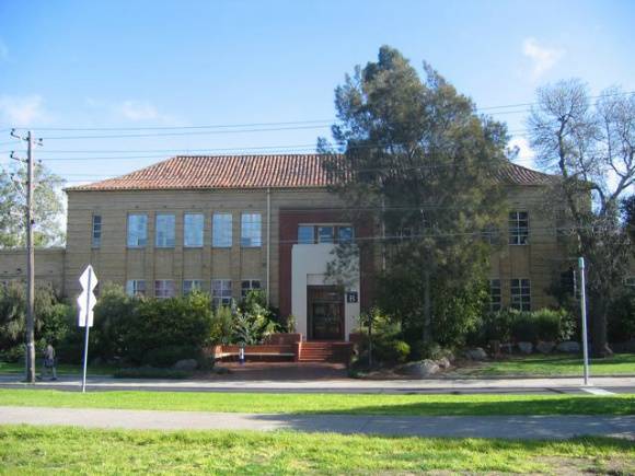 Northern Metropolitan Institute of Technology, 77-89 St Georges Road