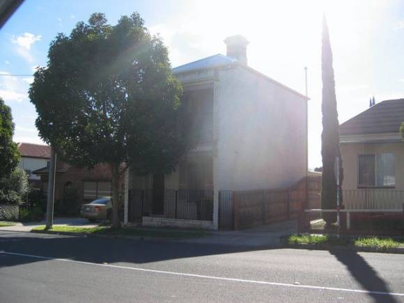 230 Raglan Street